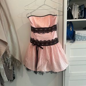 Strapless Jessica McClintock short cocktail or prom date dress toms of tule!🌸🌸